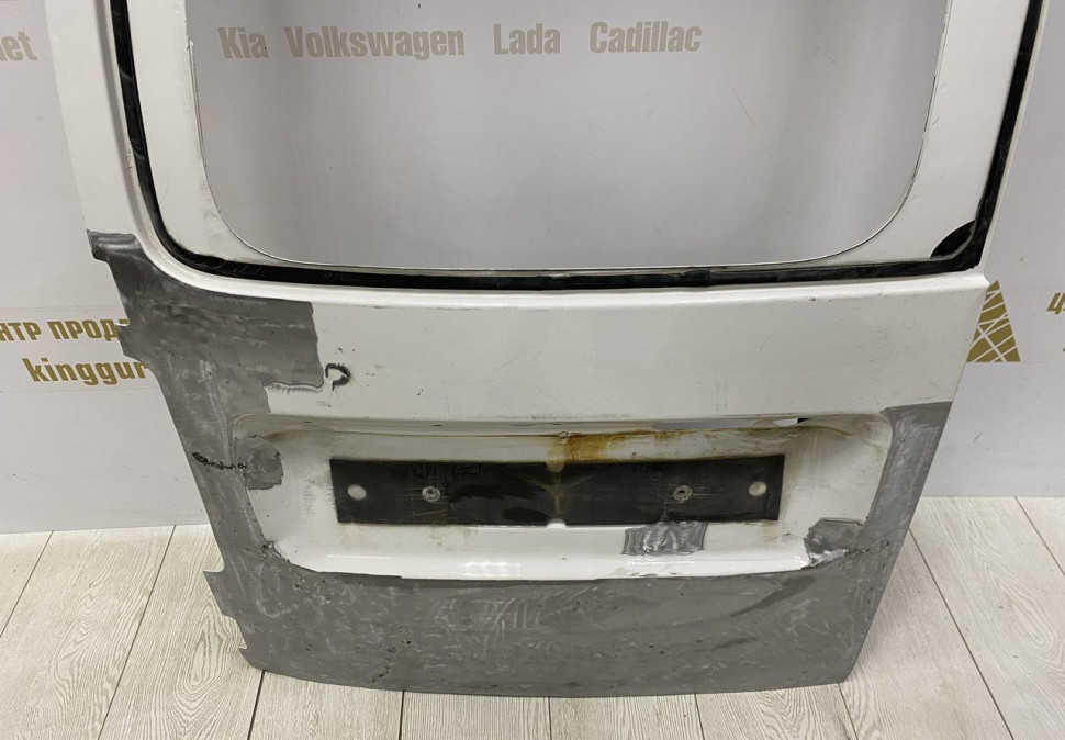 Дверь багажника левая Volkswagen Caddy 3 oem 2K0827091H Дверь багажника левая Volkswagen Caddy 3 oem 2K0827091H