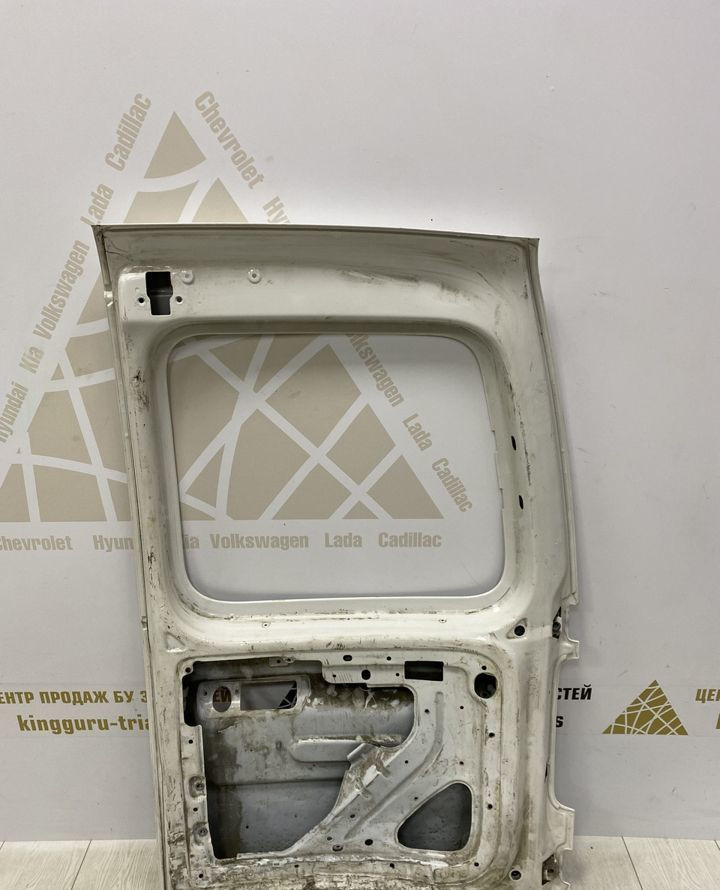 Дверь багажника левая Volkswagen Caddy 3 oem 2K0827091H Дверь багажника левая Volkswagen Caddy 3 oem 2K0827091H
