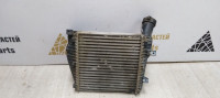 Интеркулер левый Volkswagen Touareg 1 2 (03-18) oem 7L6145803d