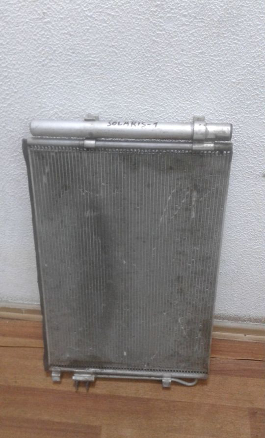 Радиатор кондиционера Hyundai Solaris 1 oem 976061R050 Радиатор кондиционера Hyundai Solaris 1 oem 976061R050