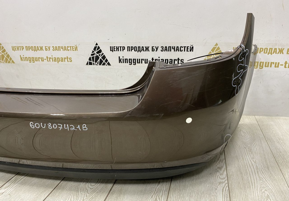 Бампер задний Skoda Rapid 2013 OEM 60U807421B Бампер задний Skoda Rapid 2013 OEM 60U807421B