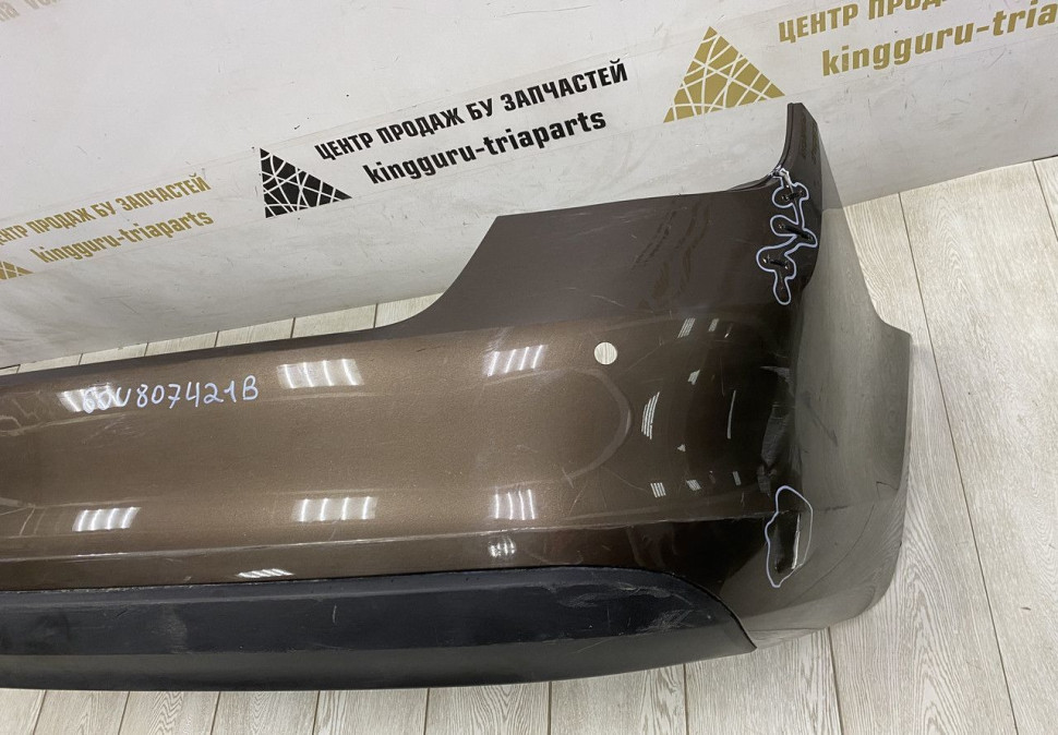 Бампер задний Skoda Rapid 2013 OEM 60U807421B Бампер задний Skoda Rapid 2013 OEM 60U807421B