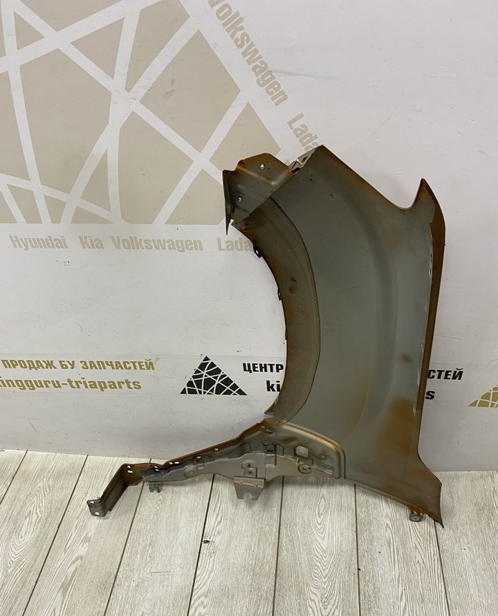 Крыло переднее левое Renault Duster 2