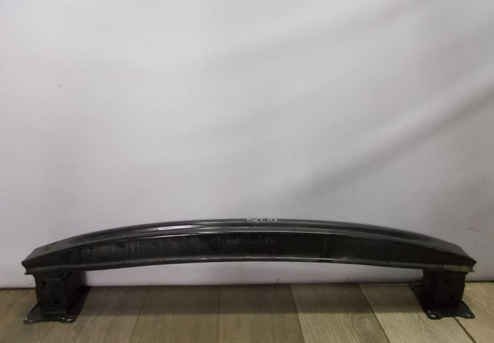 Усилитель заднего бампера бу Skoda Octavia A7 OEM 5E5807305C