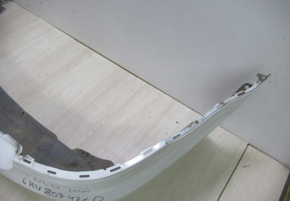 Бампер задний Volkswagen Polo 5 Sedan (15>) oem 6RU807421D