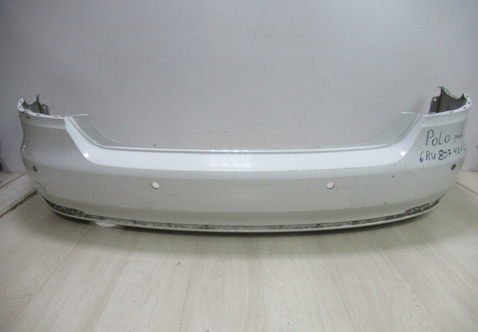 Бампер задний Volkswagen Polo 5 Sedan (15>) oem 6RU807421D Бампер задний Volkswagen Polo 5 Sedan (15>) oem 6RU807421D
