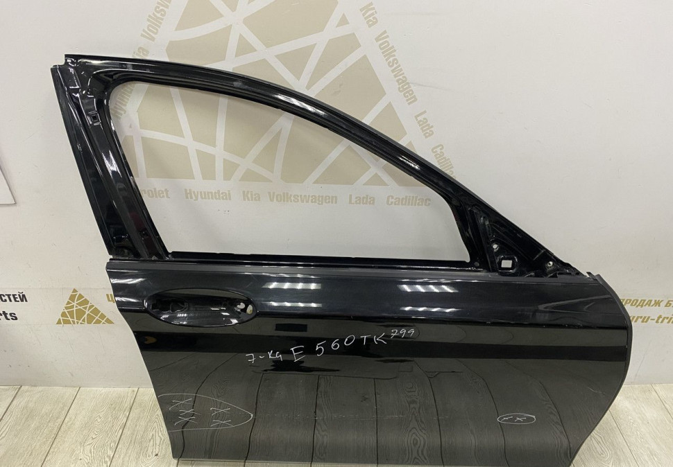 Дверь передняя правая BMW 7 G11 OEM 41517423700