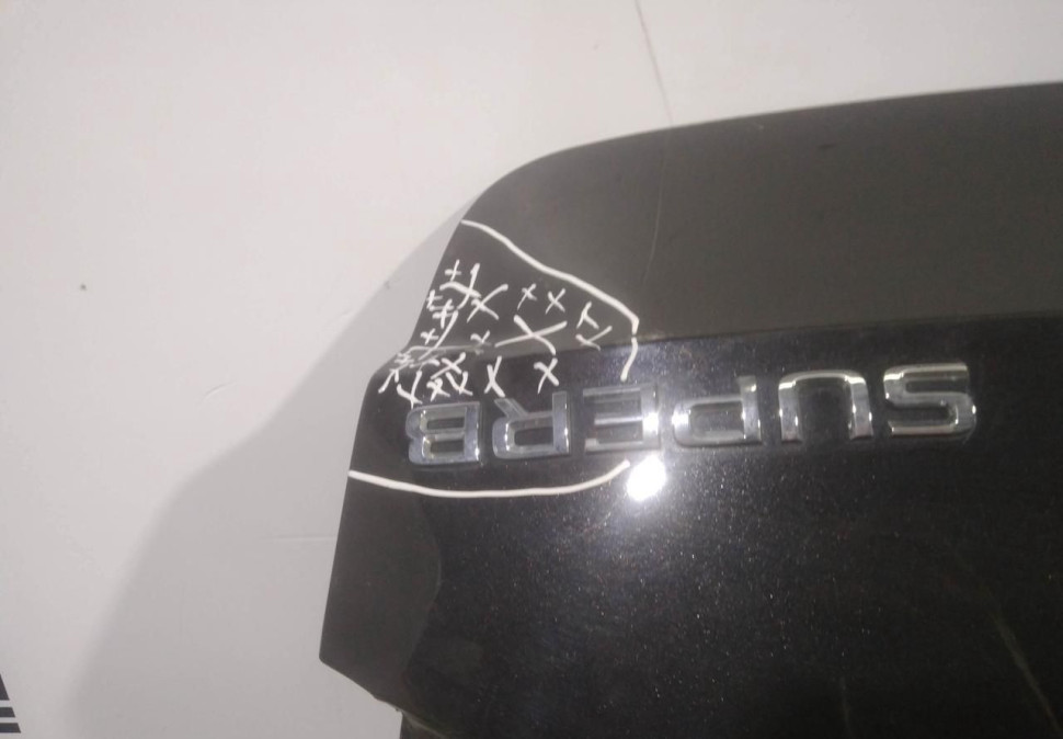 Крышка багажника бу Skoda Superb 3 универсал OEM 3V9827025A Крышка багажника бу Skoda Superb 3 универсал OEM 3V9827025A