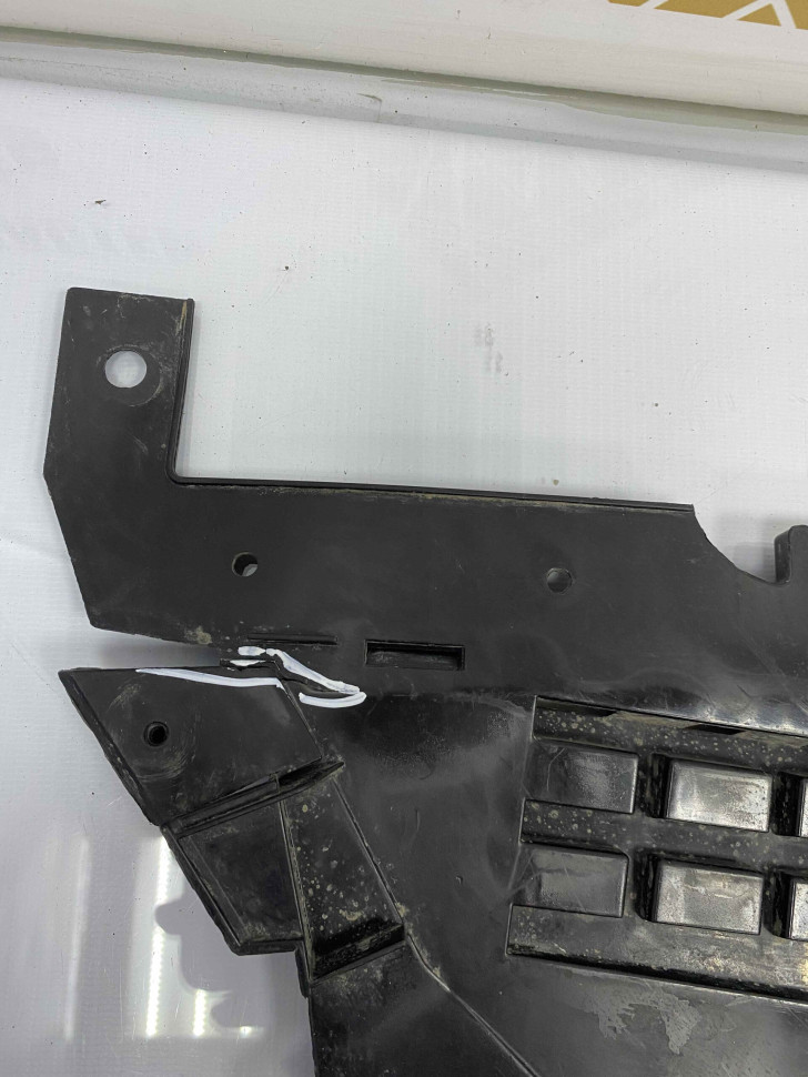 Дефлектор бампера левый Renault Logan 2 OEM 620254875R