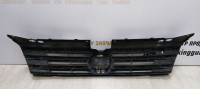Решетка радиатора Volkswagen Tiguan 2 16-20 oem 5NA853653B (скл-3)