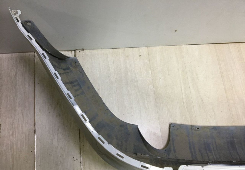 Бампер задний Volkswagen Polo sedan рест oem 6RU807421D (трещины) Бампер задний Volkswagen Polo sedan рест oem 6RU807421D (трещины)