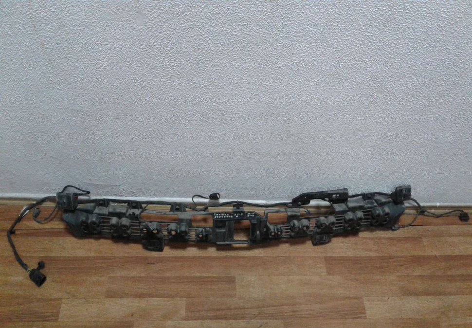 Кронштейн заднего бампера (+проводка) Cadillac XT5 (16>) Oem 84046776