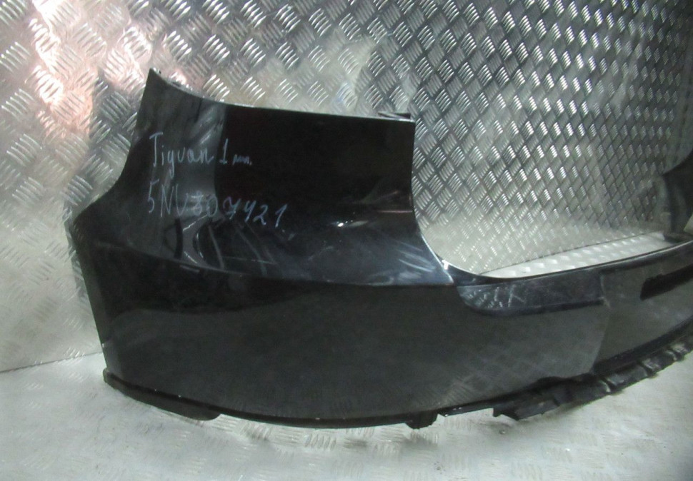 Бампер задний Volkswagen Tiguan (11-16) oem 5n0807421 Бампер задний Volkswagen Tiguan (11-16) oem 5n0807421