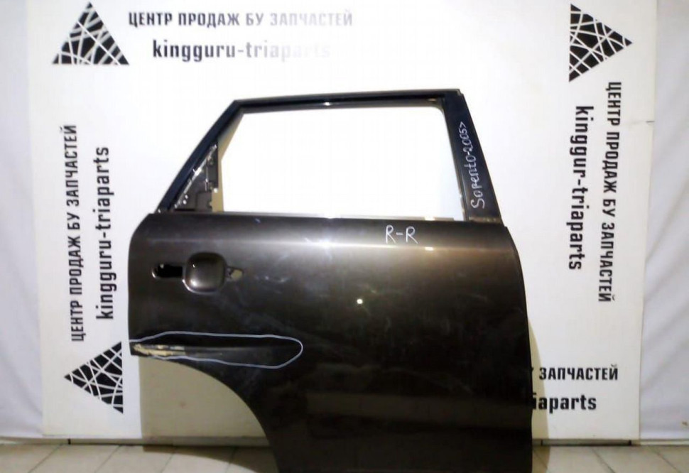 Дверь задняя правая Kia Sorento 2 09-20 oem 770042P000