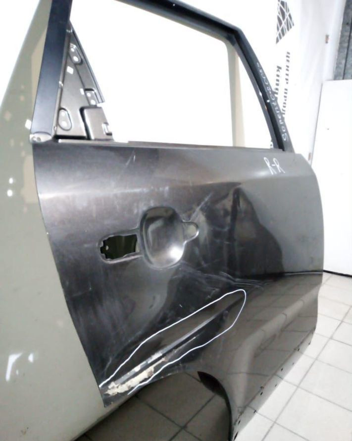 Дверь задняя правая Kia Sorento 2 09-20 oem 770042P000 Дверь задняя правая Kia Sorento 2 09-20 oem 770042P000