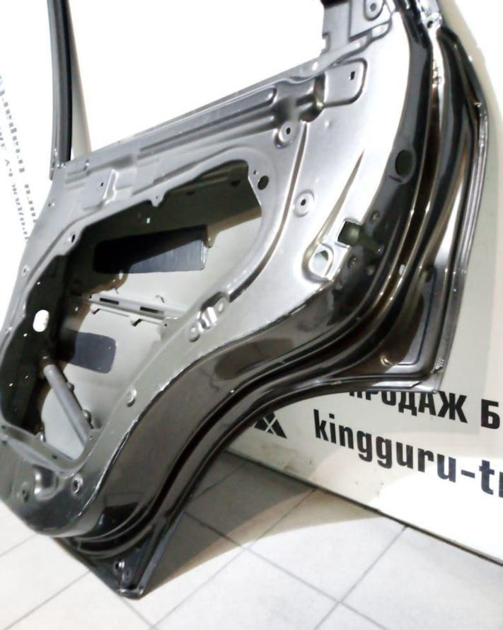 Дверь задняя правая Kia Sorento 2 09-20 oem 770042P000 Дверь задняя правая Kia Sorento 2 09-20 oem 770042P000