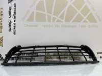 Решетка переднего бампера Volkswagen Crafter 1 2006 OEM 2E0807835