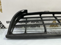 Решетка переднего бампера Volkswagen Crafter 1 2006 OEM 2E0807835