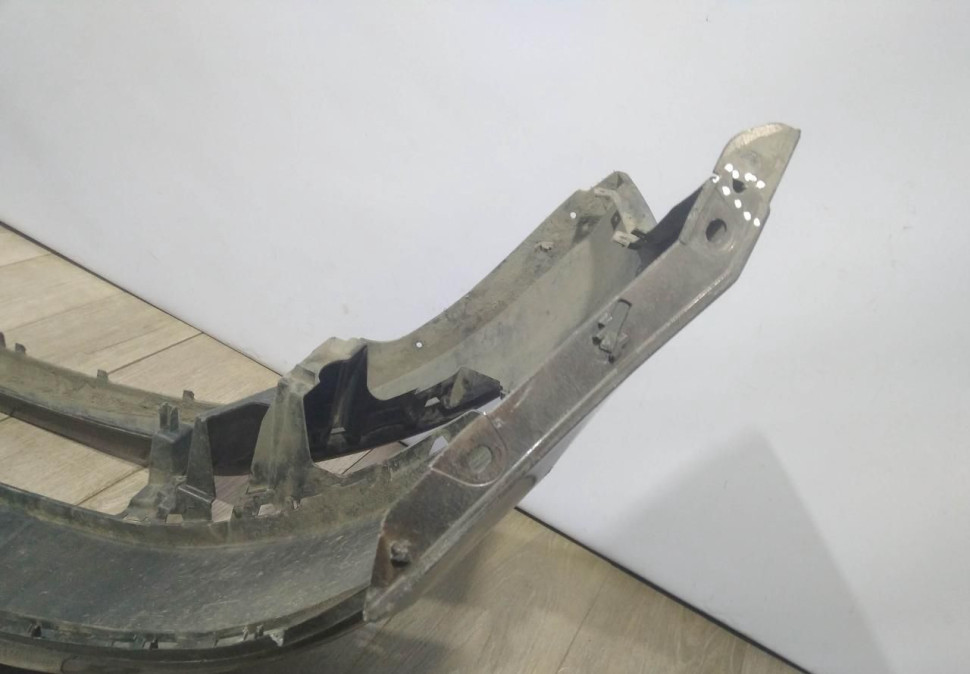Бампер передний бу Skoda Rapid OEM 60U807221F Бампер передний бу Skoda Rapid OEM 60U807221F