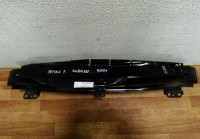 Усилитель переднего бампера Volkswagen Jetta 6 есть вмятина oem 5c6807583