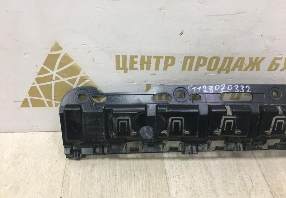 Кронштейн заднего бампера нижний BMW X5 G05 M-Pack OEM 51128070332