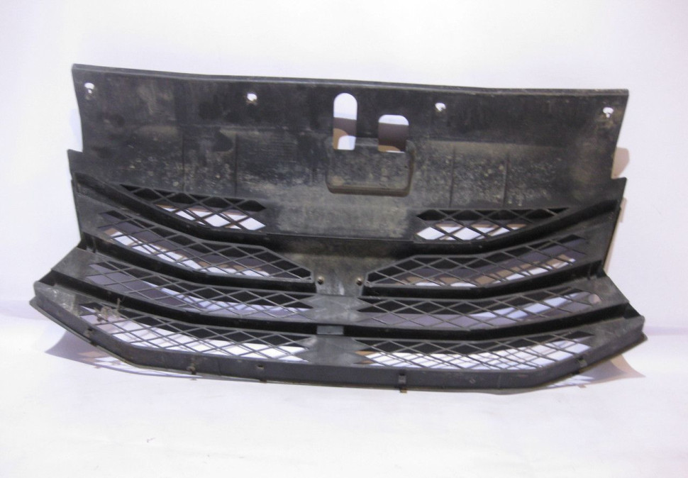 Решетка радиатора Uaz Patriot (14>) oem 316388401014 (скл-3) Решетка радиатора Uaz Patriot (14>) oem 316388401014 (скл-3)