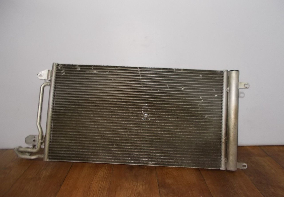 Радиатор кондиционера бу Skoda Rapid OEM 6C0816411B Радиатор кондиционера бу Skoda Rapid OEM 6C0816411B