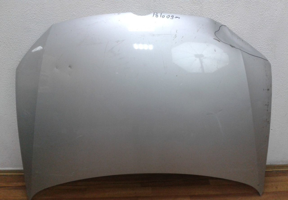 Капот Volkswagen Polo до рестайл oem 6ru823031b (вмятины)