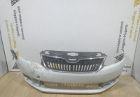 Бампер передний бу Skoda Rapid OEM 60U807221F (В)