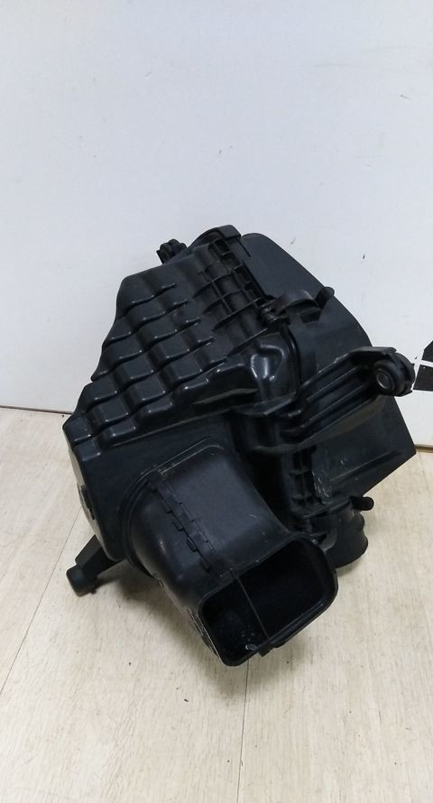 Корпус воздушного фильтра Genesis G 90 oem 28122D2000
