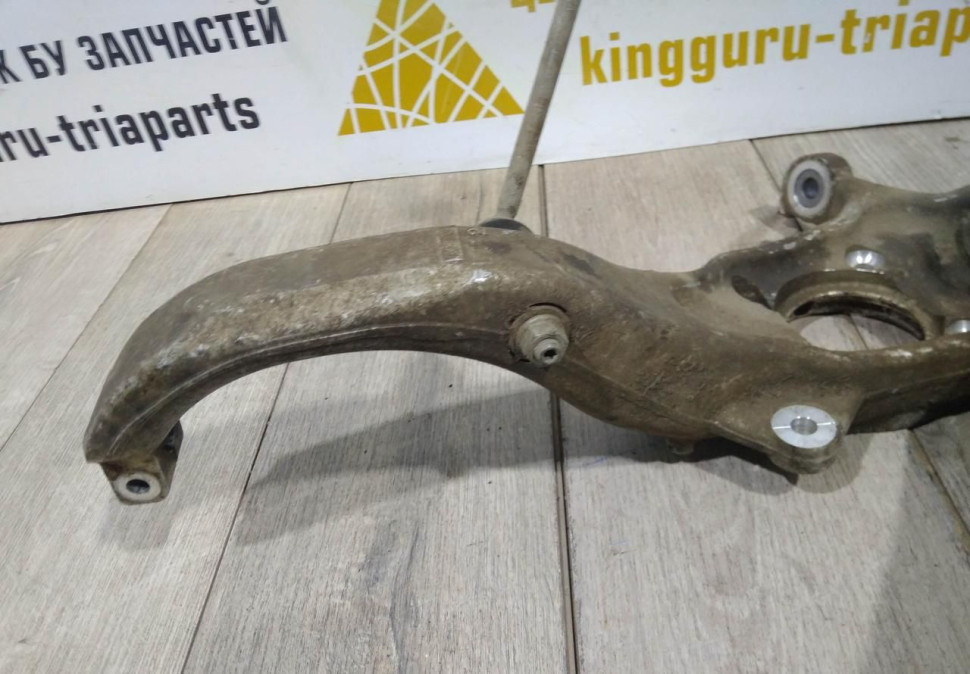 Кулак передний левый бу BMW X5 F15 OEM 31216869869