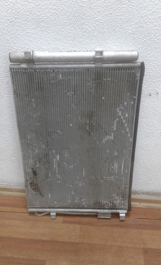 Радиатор кондиционера Hyundai Solaris 1 oem 976061R050 Радиатор кондиционера Hyundai Solaris 1 oem 976061R050