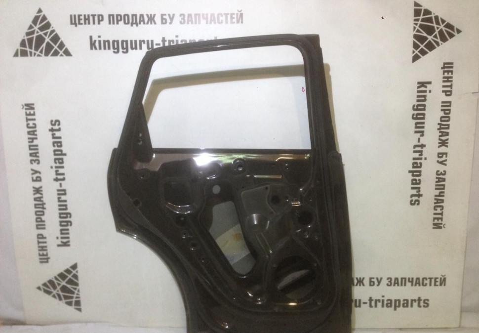 Дверь задняя левая Audi Q5 oem 8R0833051B (скл-3)
