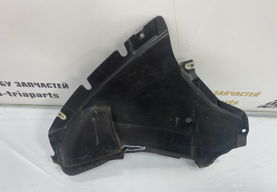 Защита переднего бампера правая BMW 7 G11 M-Pack OEM 51758080062 Защита переднего бампера правая BMW 7 G11 M-Pack OEM 51758080062