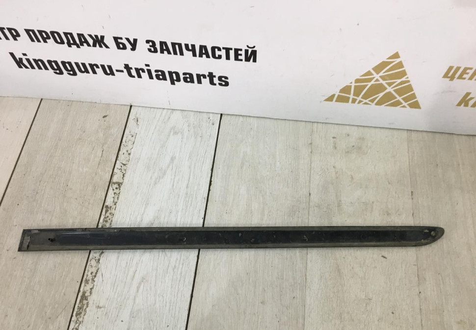 Молдинг двери передний правый Volkswagen Caddy 4 2015 oem 2K5853536