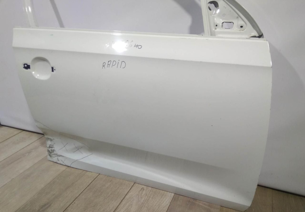 Дверь передняя правая бу Skoda Rapid OEM 6RF831056D, 5JA831052B Дверь передняя правая бу Skoda Rapid OEM 6RF831056D, 5JA831052B