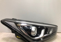 Фара правая Hyundai Santa Fe 3 (15&gt;) ксенон рестайл  oem 921022w600 (слом.1креп.)
