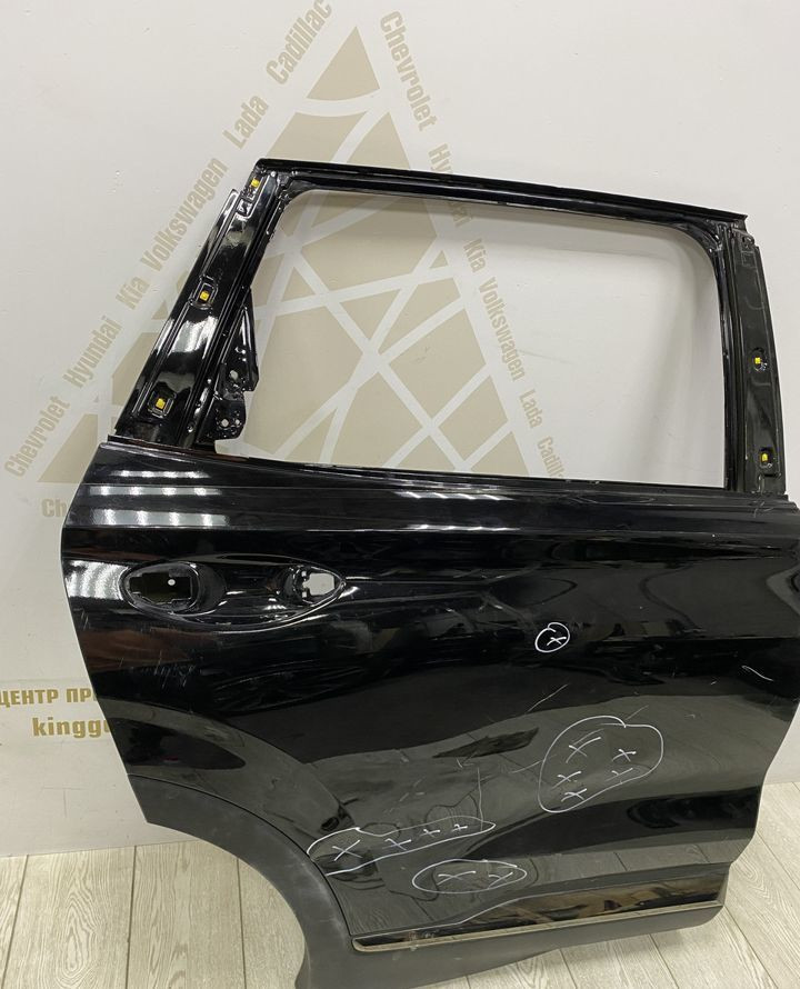 Дверь задняя правая Hyundai Santa Fe 4 2018 OEM 77004S1000 Дверь задняя правая Hyundai Santa Fe 4 2018 OEM 77004S1000