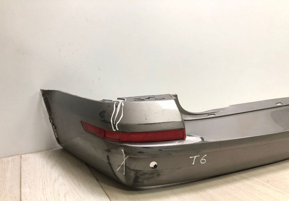 Бампер задний Volkswagen Transporter T6 oem 7e5807417c (трещина) Бампер задний Volkswagen Transporter T6 oem 7e5807417c (трещина)