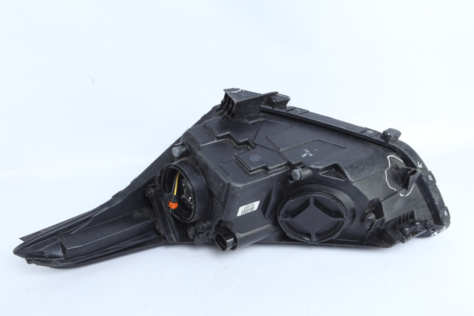 Фара правая Hyundai Creta (16>) oem 92102m0100 (слом.все креп.) Фара правая Hyundai Creta (16>) oem 92102m0100 (слом.все креп.)