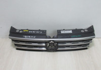 Решетка радиатора Volkswagen Tiguan 2 (16>) oem 5NA853653B (маленькая трещина) (скл-3)