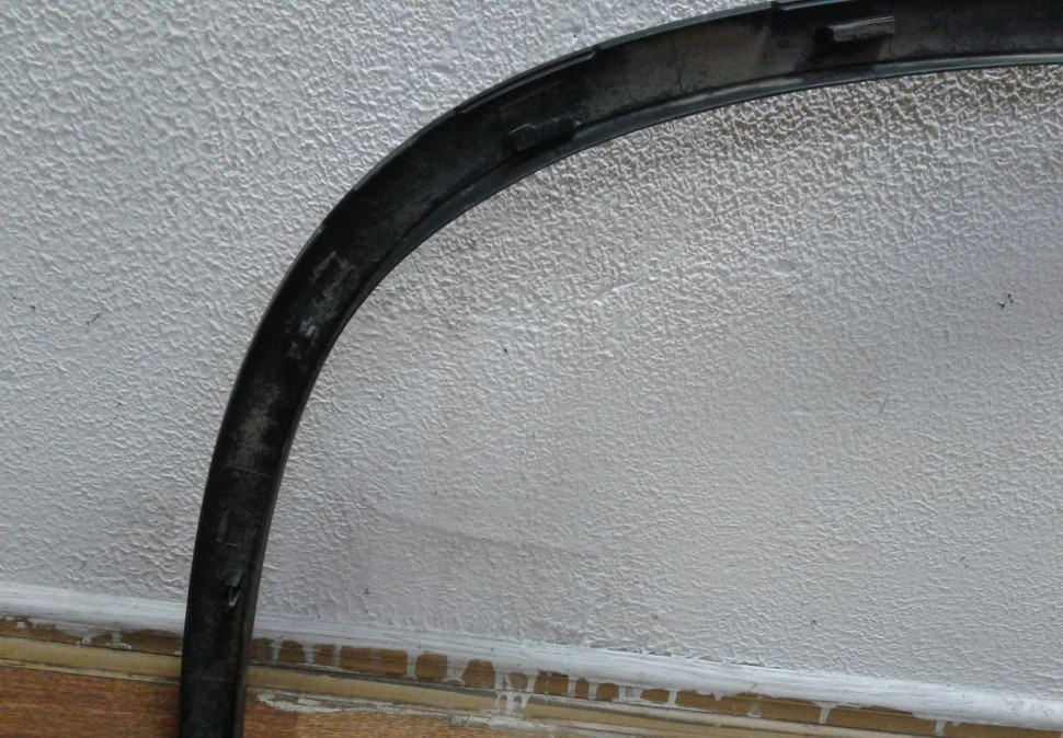 Расширитель арки крыла передний правый Volkswagen Tiguan (11-16) oem 5n0854732b