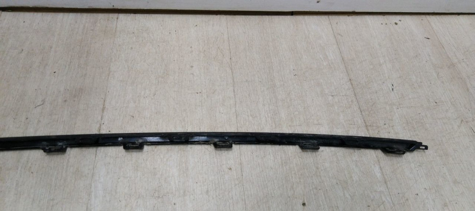 Молдинг заднего бампера Volkswagen Polo 5 рест 15-20 oem 6RF853835 Молдинг заднего бампера Volkswagen Polo 5 рест 15-20 oem 6RF853835