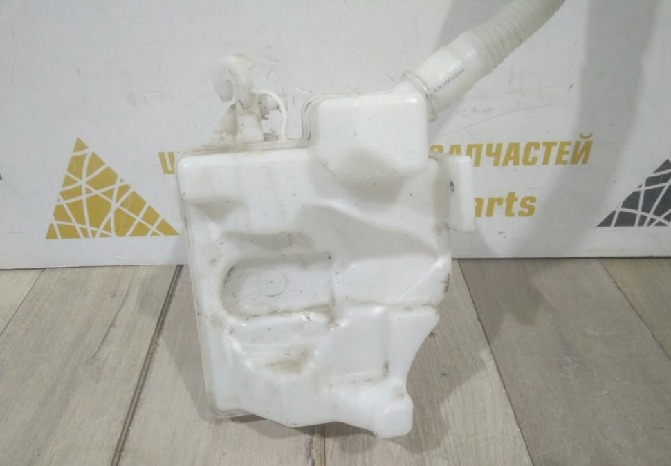 Бачок омывателя бу Skoda Rapid OEM 6RU955453