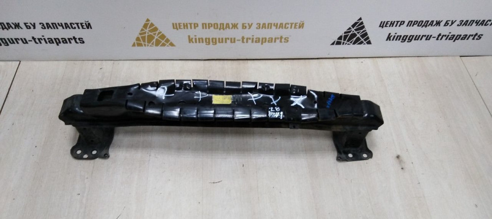 Усилитель переднего бампера Volkswagen Passat B7 11-15 oem 3aa807109b