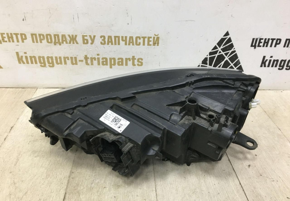 Фара ЛЭД LED правая Skoda Rapid 2 OEM 60U941020A