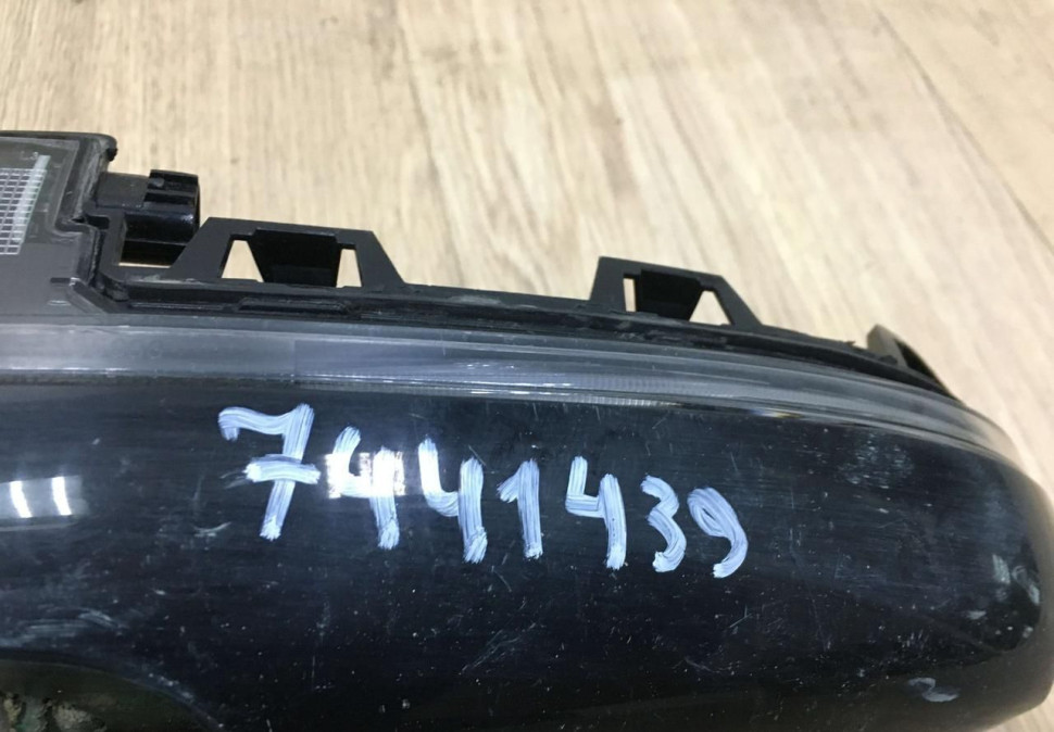 Повторитель поворота левого зеркала BMW X3 G01 OEM 63137441439