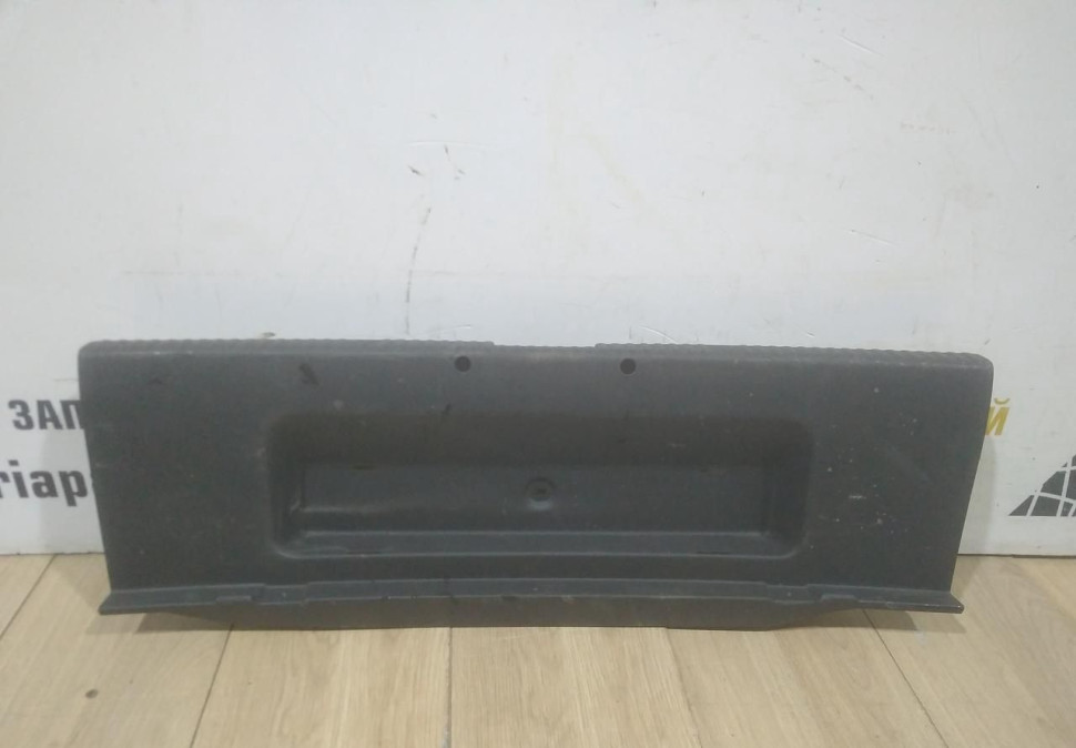 Обивка задней панели бу Skoda Octavia A7 OEM 5E5863459