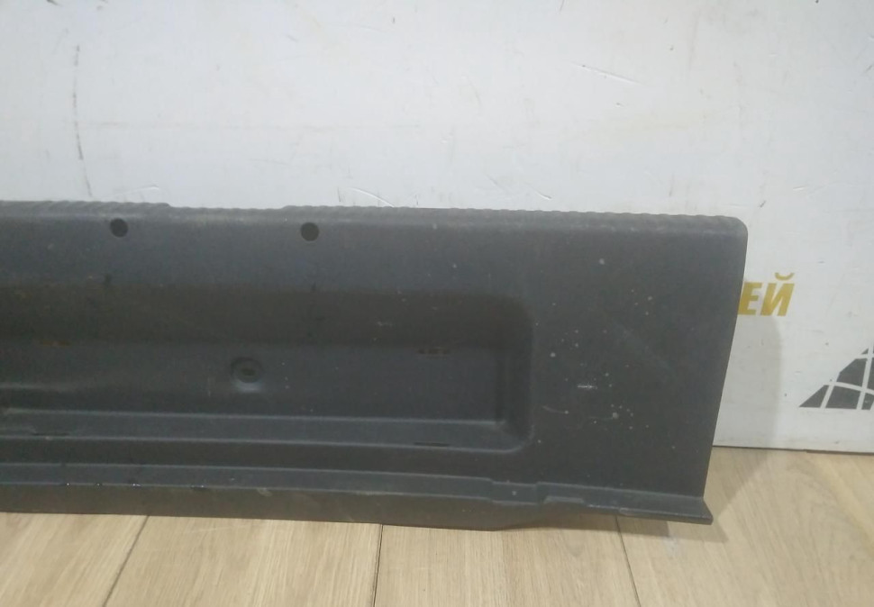Обивка задней панели бу Skoda Octavia A7 OEM 5E5863459