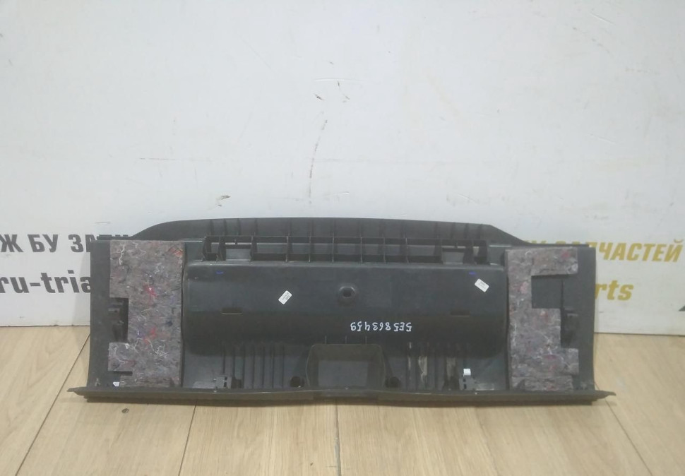 Обивка задней панели бу Skoda Octavia A7 OEM 5E5863459